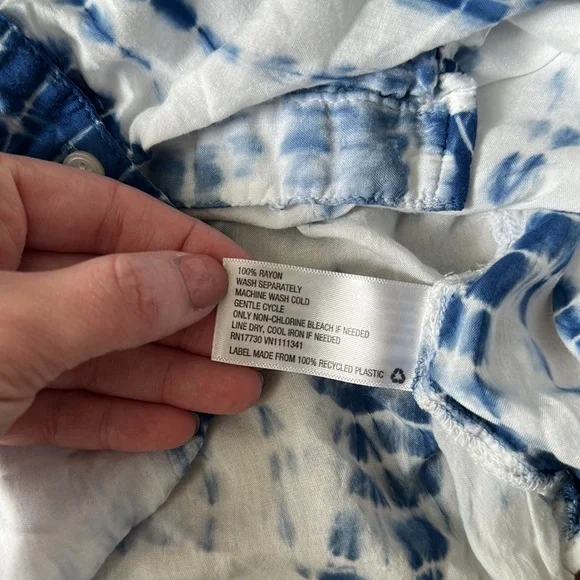 Liz Lange for Target Top - Picture 4 of 4